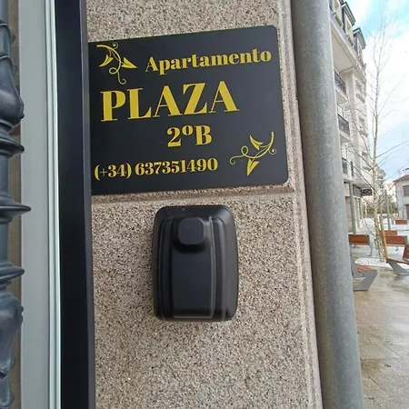 Апартаменты Plaza Кальдас-де-Рейес
